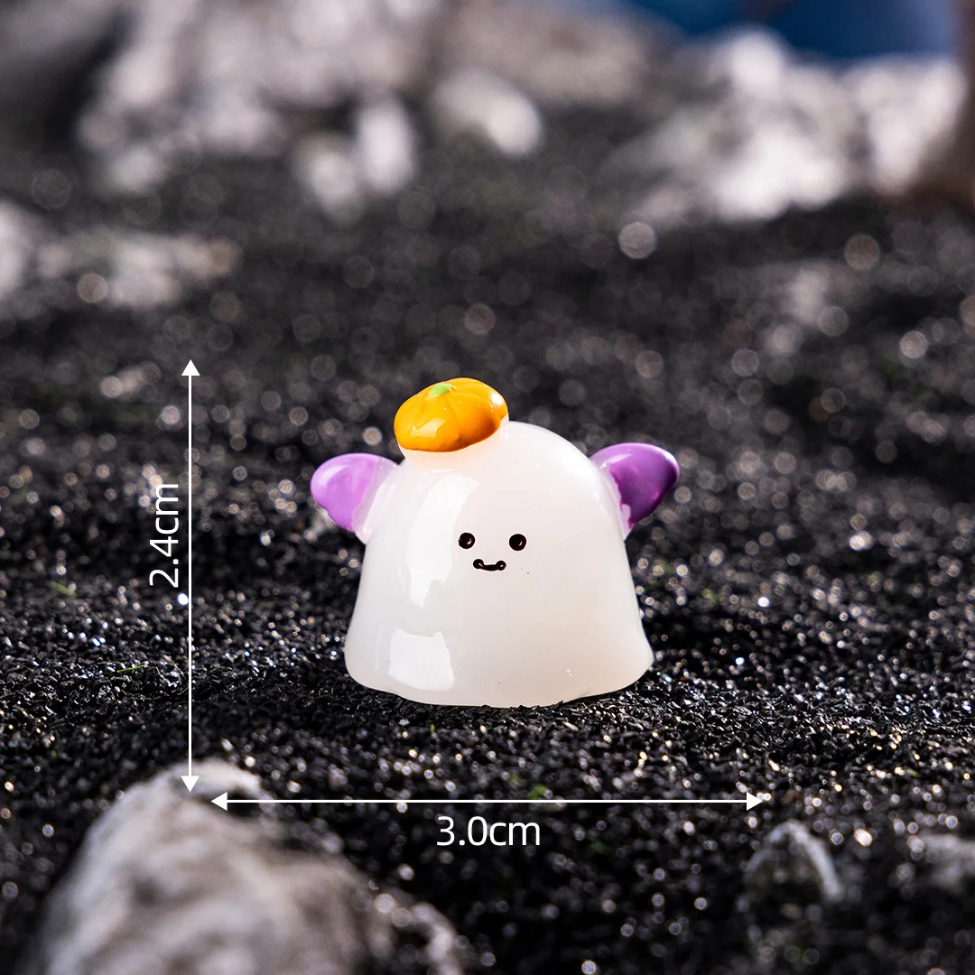 Creative funny Halloween purple ghost DIY resin accessories car ornaments micro landscape scene construction