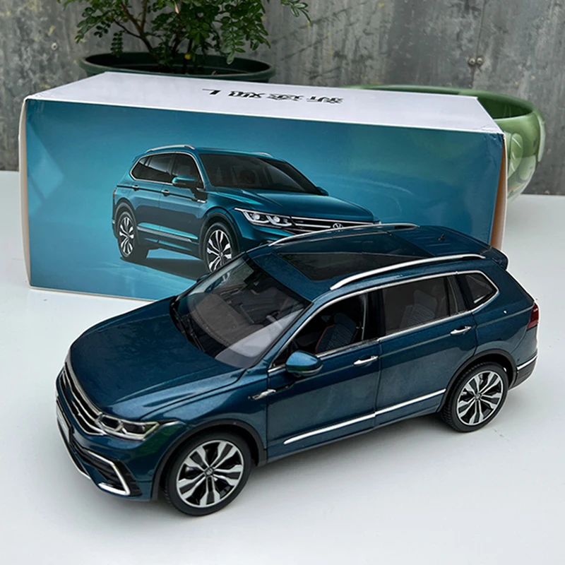 

Diecast Alloy 1:18 Scale TIGUAN L 2022 SUV Off-road Vehicle Model Adult Classics Toys Cars Gifts Souvenir Static Static Display