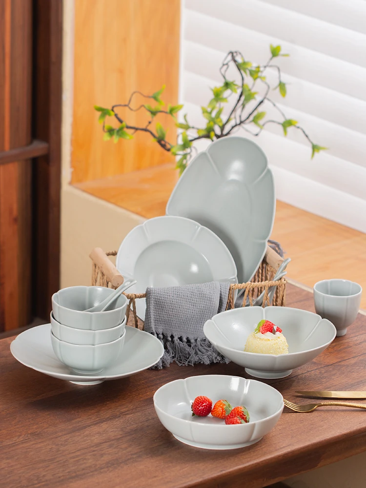 

2025 Jingdezhen Chinese Sle Simple Cerc Dining Set Underglaze Color Home Use Bowl Plate Di Cup High End Feeling
