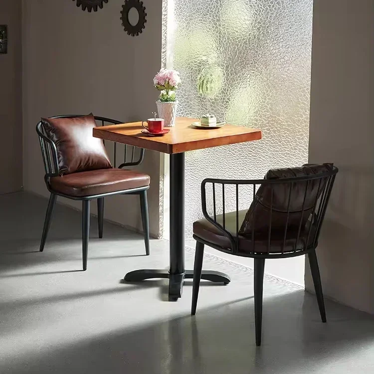 

л # Обеденный стол и стул из цельного дерева в американском индустриальном стиле, набор стульев, Интернет-ресторан знаменитостей, музыкальный бар, паб, металлический стул для