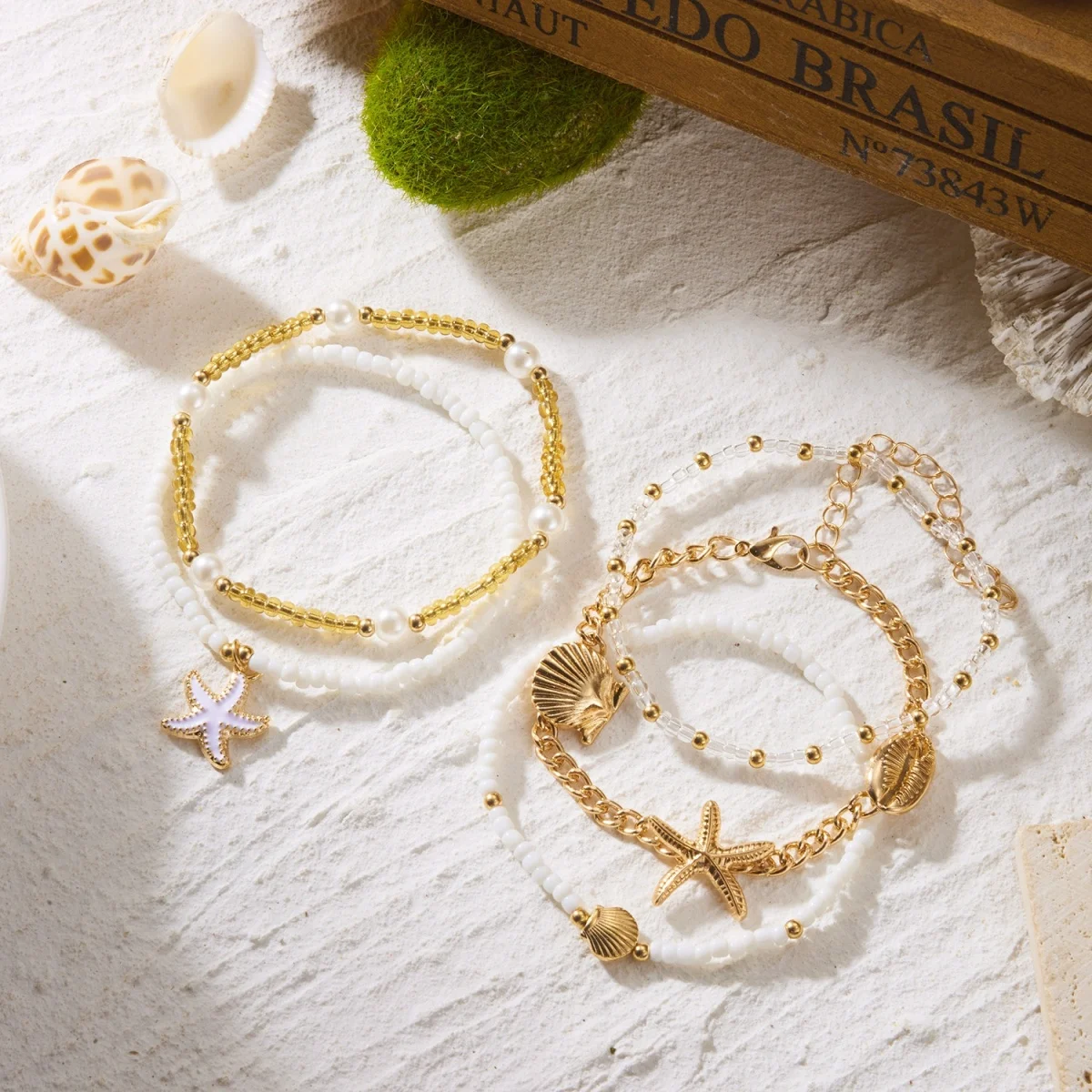 Mehrlagige Sommer-Armbänder aus Kunstharz mit Seesternen, Muscheln und simulierten Perlen für Damen und Herren, stapelbare Armbänder im Ozean-Stil. – Detail 19