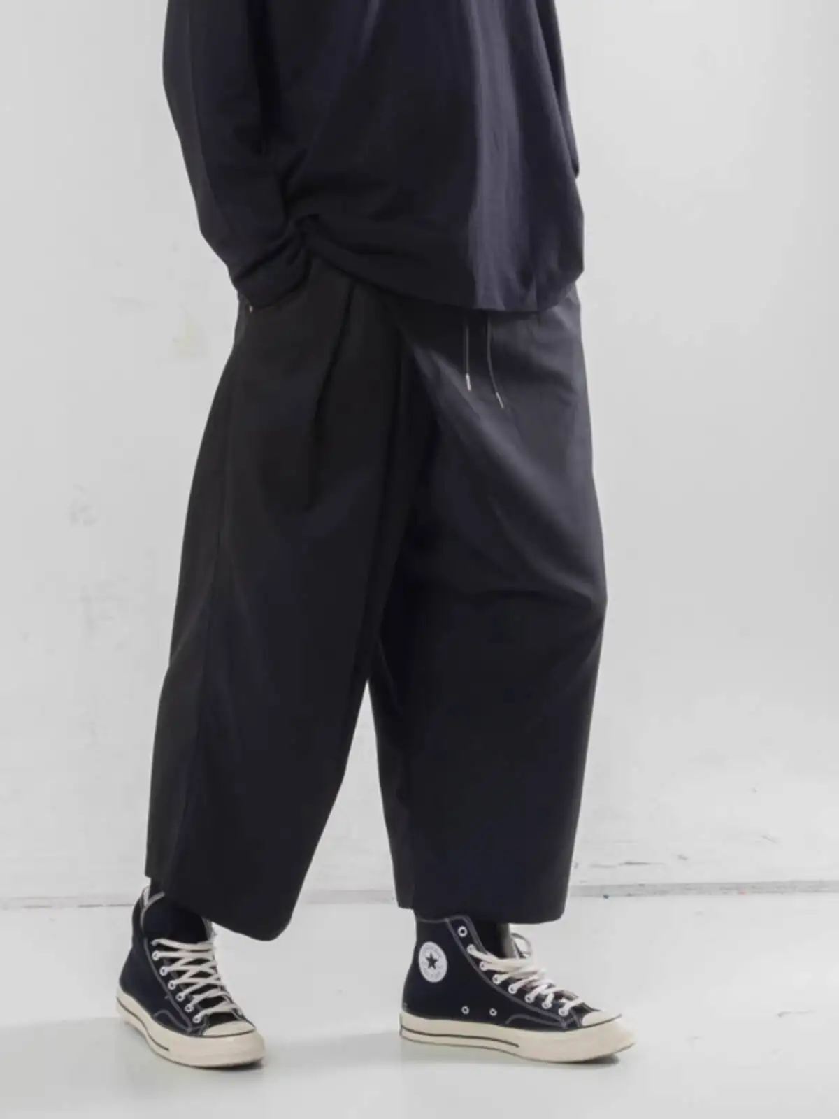 

Мужские повседневные брюки узкого и широкого кроя, оригинальный дизайн, укороченные повседневные брюки для осени и зимы, темный стиль, брюки для полных мужчин