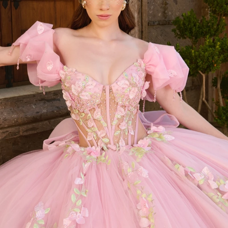 فساتين Quinceanera الوردية قبالة الكتف زين زهرة الديكور كريستال القوس تول حفلة عيد ميلاد الحلو 16 فستان Vestidos De 15