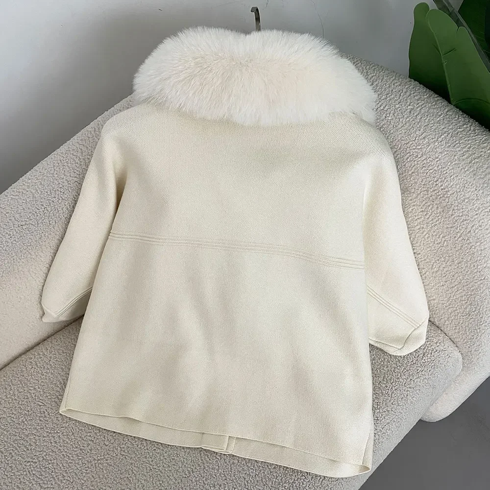 Fashion 2024 Autumn and Winter Women's Short Knitted Sweater with Artificial Fur New Brazilian Best-selling Women's Cardigan