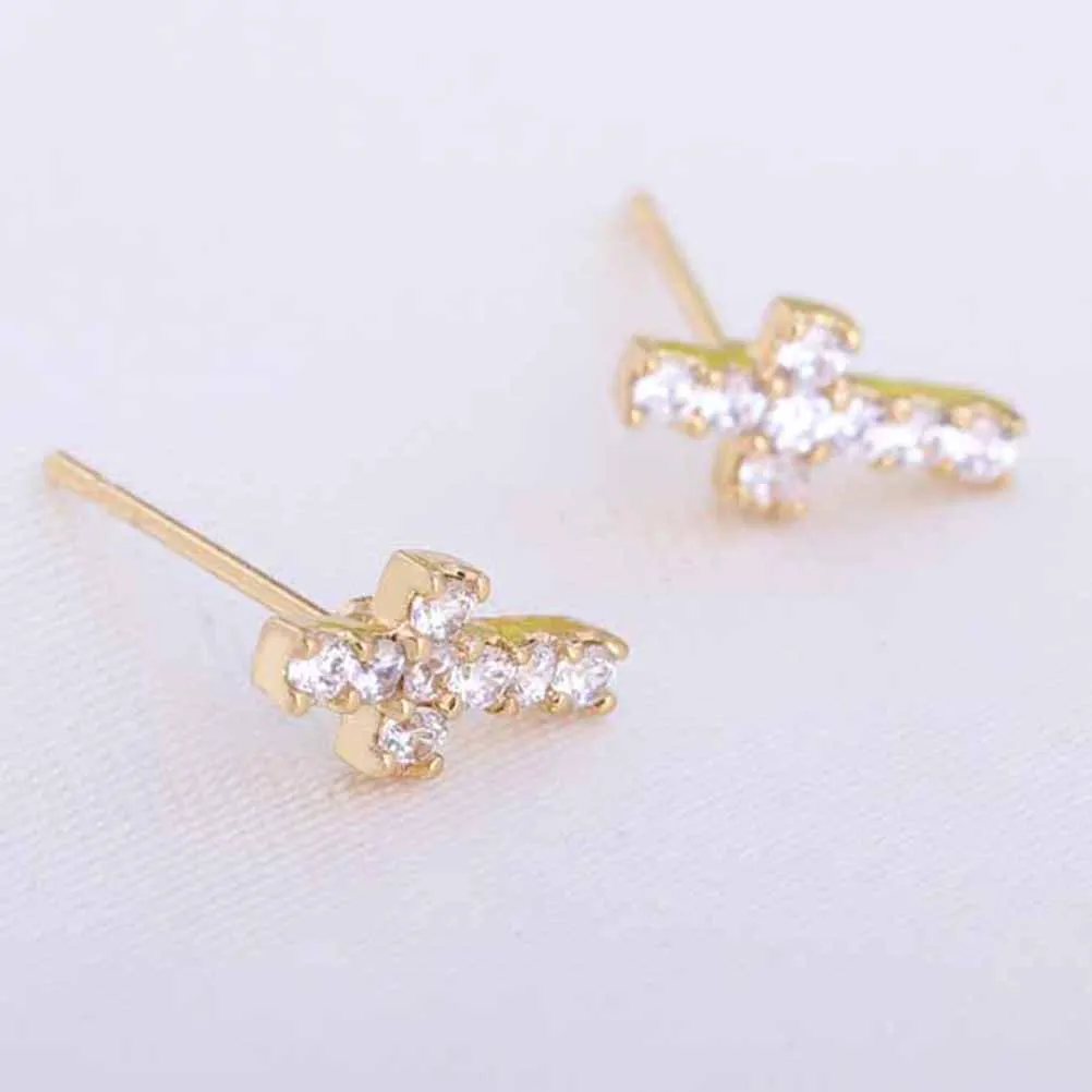 

Pair White Golden Zircon Stud Earrings Fashion Luxury Crystal Design Women Girls Charming Women Earrings Eardrop Earings