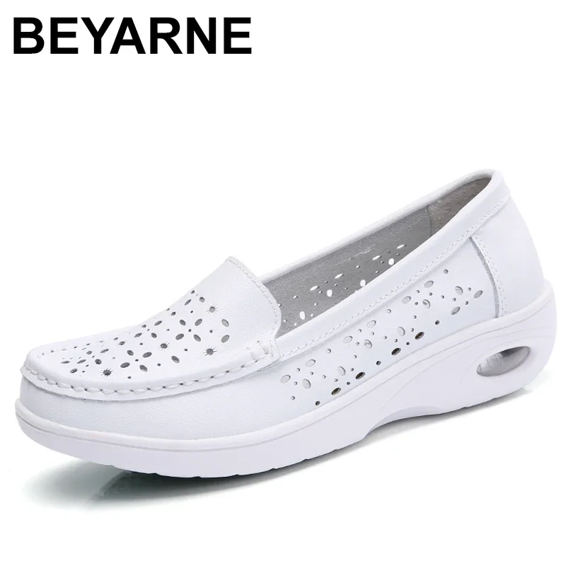 

2025 г. Женская летняя повседневная обувь, белая дышащая обувь на танкетке, РАБОТАЕТНАЯ ОБУВЬ, нескользящая воздушная подушка для беременных