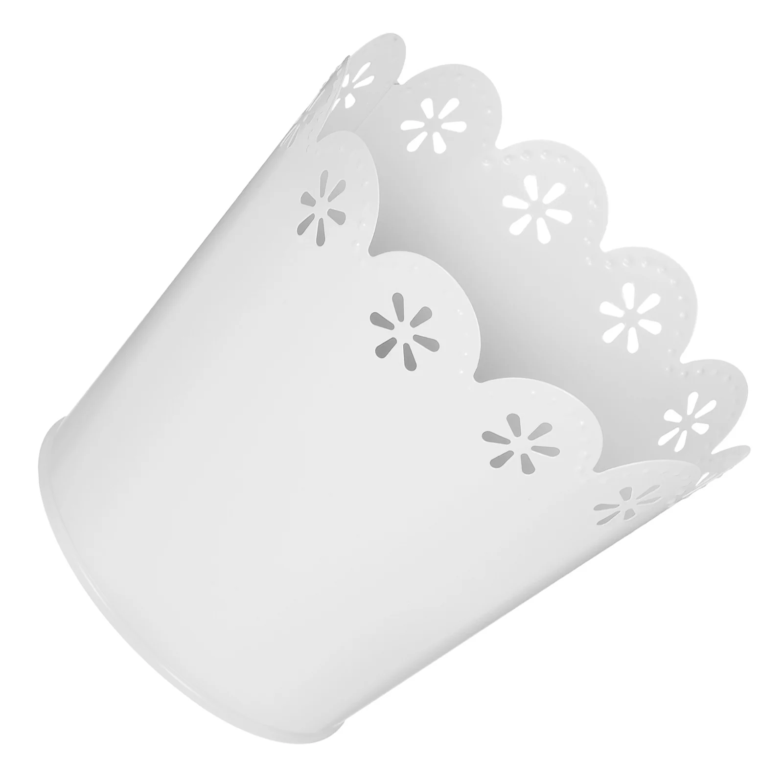 

Elegant Mini Trash Can Lace Pattern Tinplate Tabletop Wastebasket Desk Organizer Small Room Storage Makeup Brush Holder