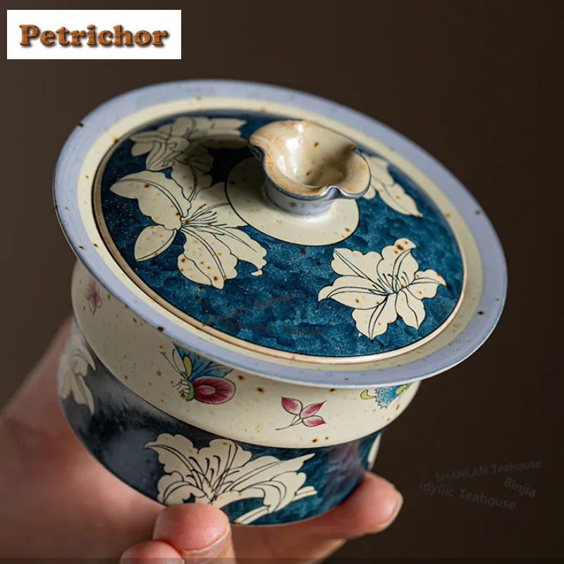 Blue And White Sancai Gaiwan Butterfly And Lily Tea Tureen Tea Bowl With Lid Kit Tea Maker Cover Bowl Kung Fu Teaware Set Gifts