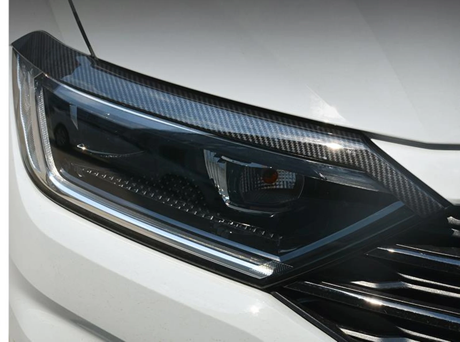 Carbon Fiber Front Head Light Cover Headlight Eyebrow Trim Headlamp Eyelid For Volkswagen VW Jetta MK7 2019-2024