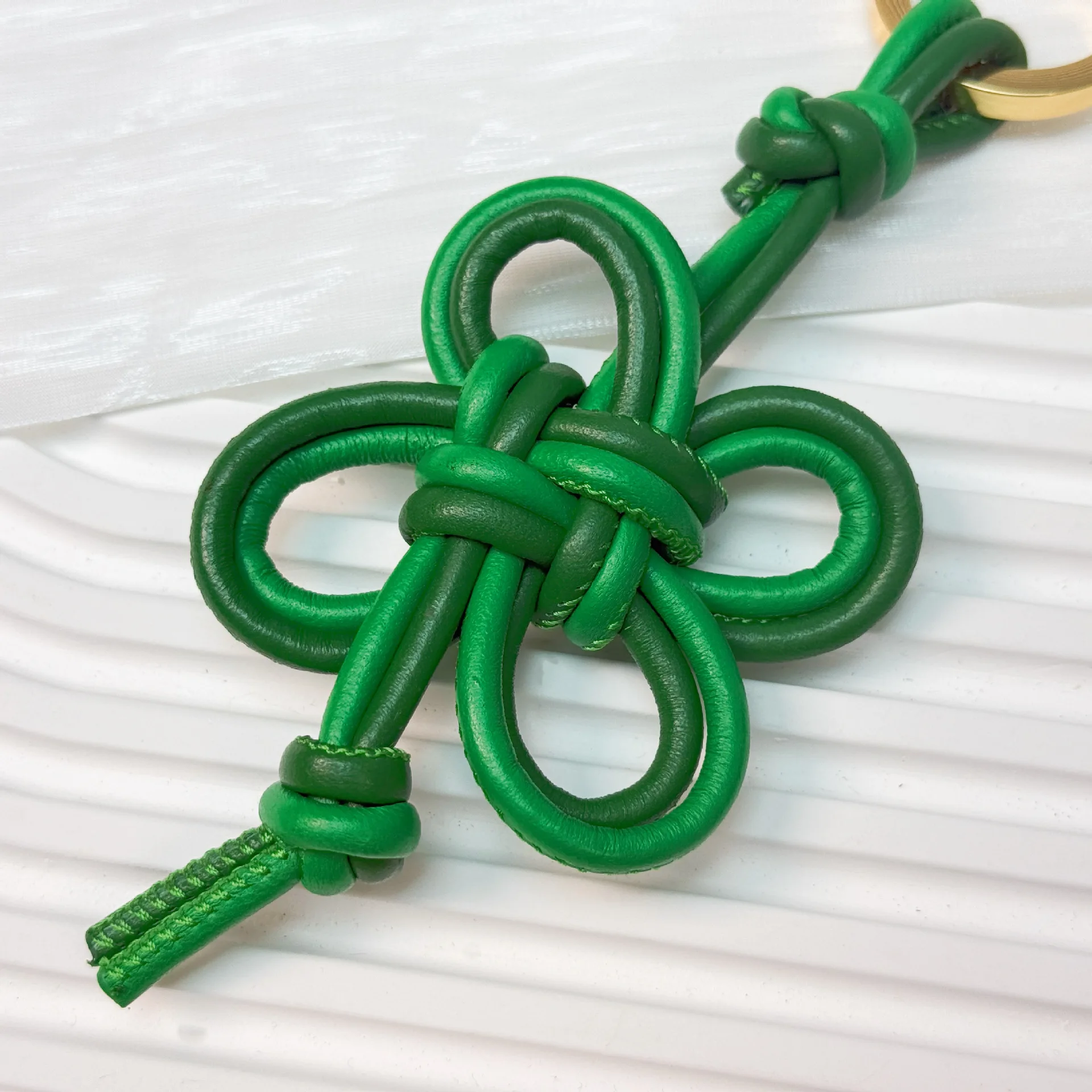 Handcrafted Leather Four Leaf Clover Keychain Women's Genuine Leather Bag Charm Luxury Car Ornament  Chinese Knot Gift D
