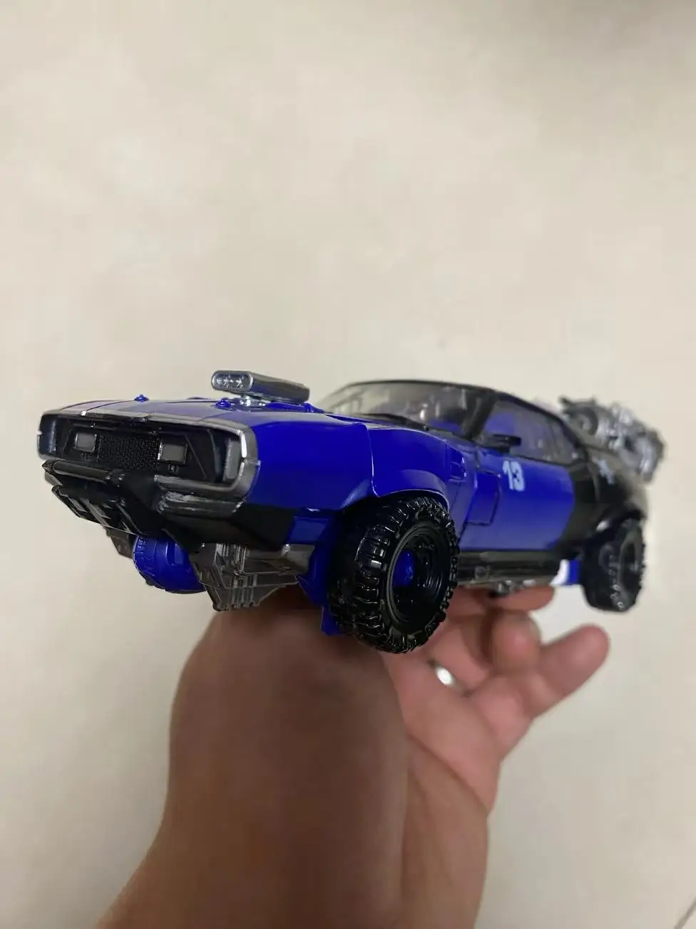 BAIWEI Budweiser TW1033 Transformation TW-1033 Dropkick KO SS46 OVERSIZE Action Figure Giocattolo da Collezione Disponibile