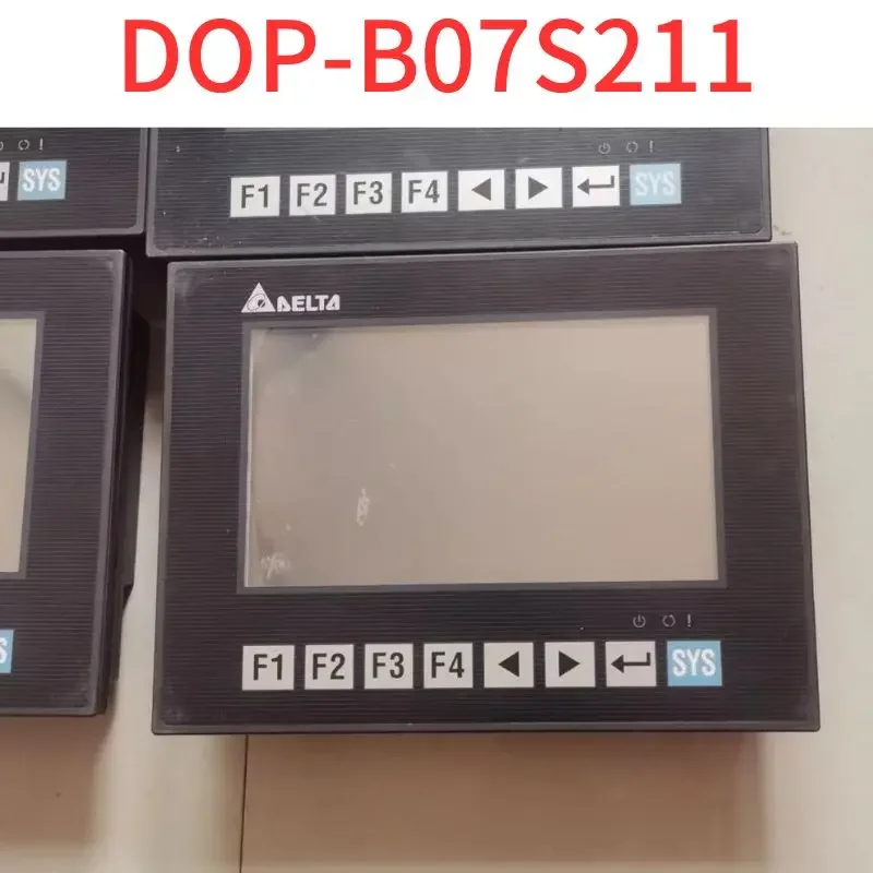 

Second-hand The touch screen DOP-B07S211 has good functionality