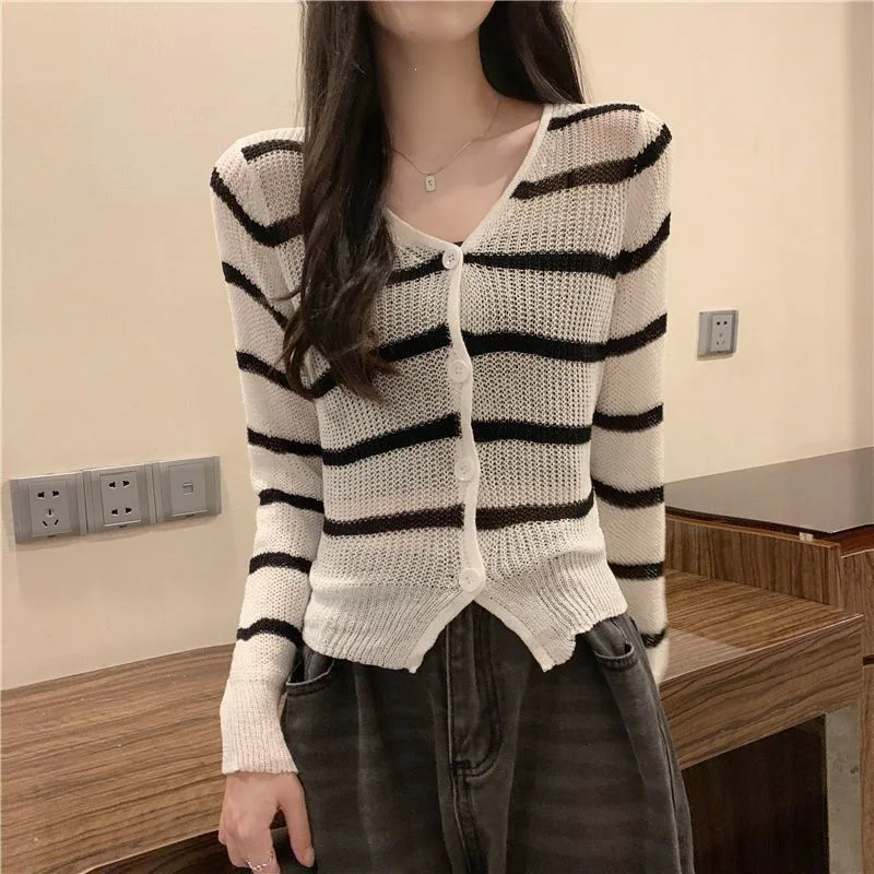 Hollow out Design Long Sleeve Knitted Sweater Spring New Style V-neck Short Thin Top Ladies Fashion Casual Polyester Fiber