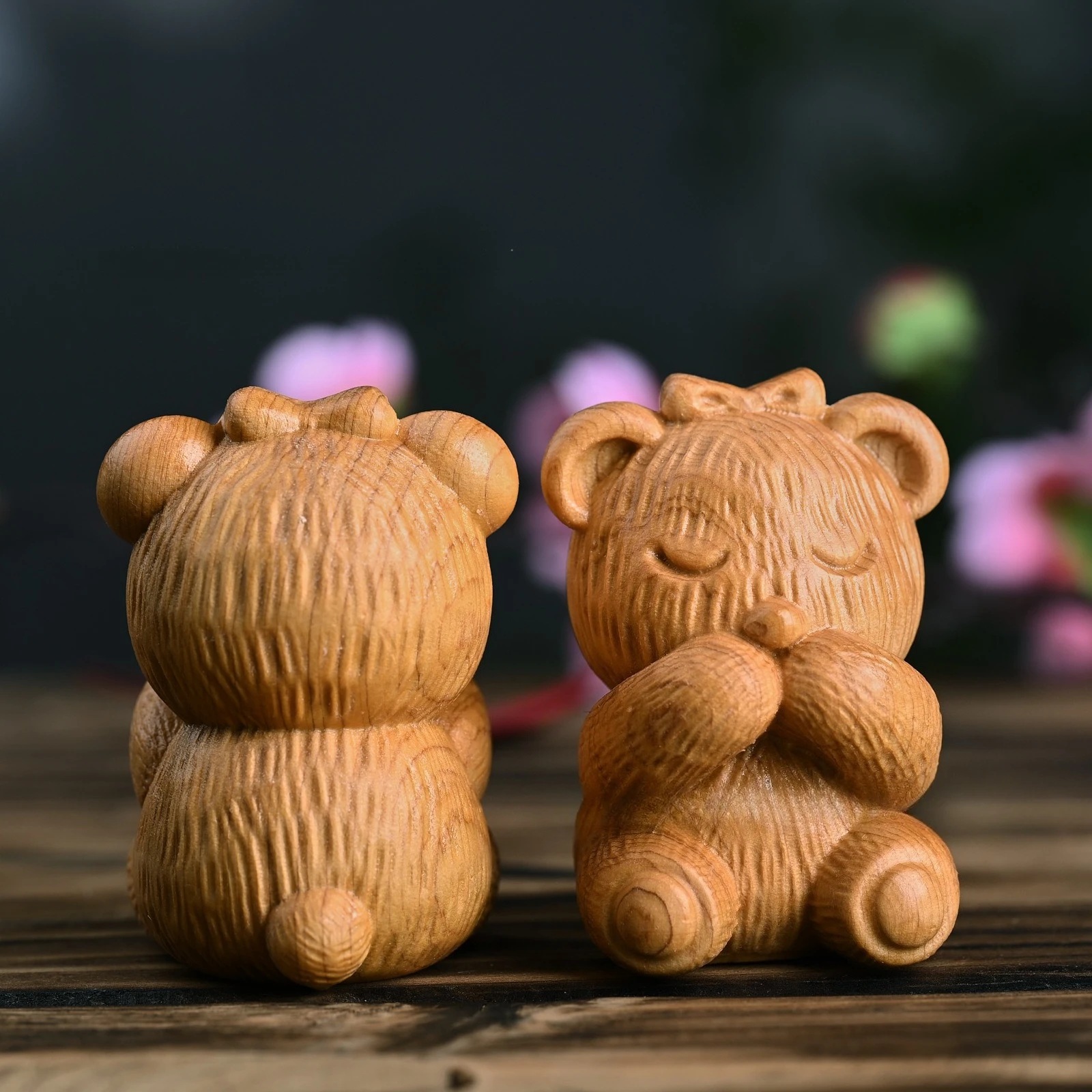 

Ya Cypress Wood Carving Cartoon Hairy Knot Bear Creative Home Ornament Cute Bear Girl Birthday Gift Bag Pendant Wholesale