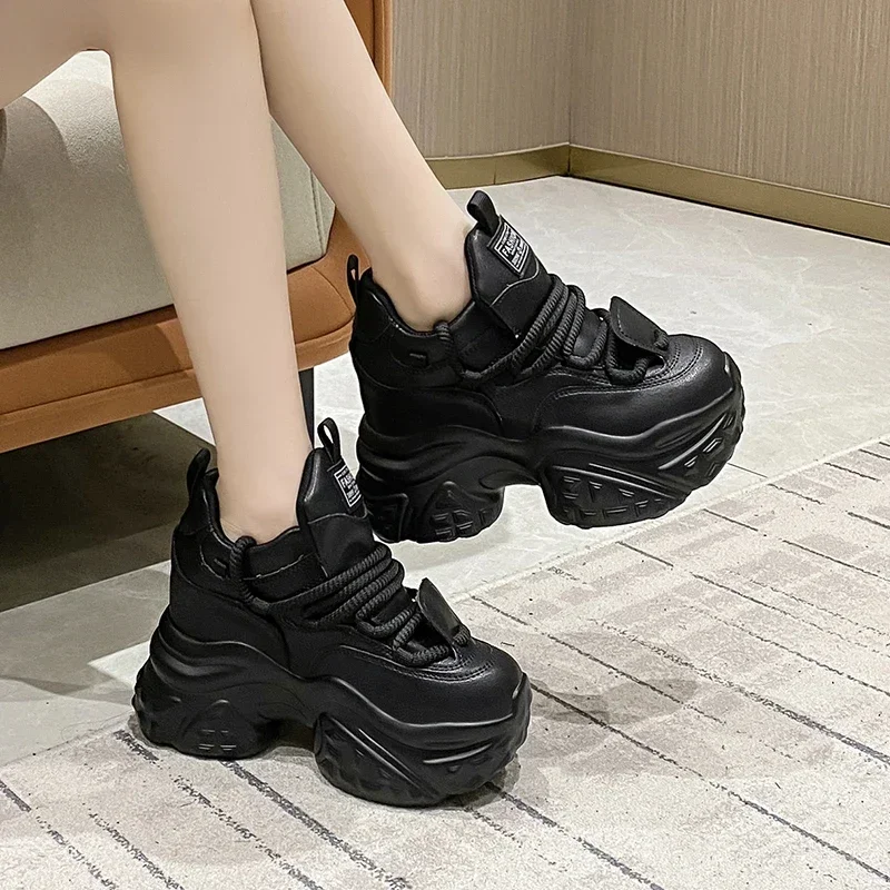 10 Cm Hakken Vrouwen Hoge Platform Sneakers 2025 Nieuwe Lente Chunky Vader Casual Sportschoenen Dikke Zool Trainers Lederen Sneakers vrouw