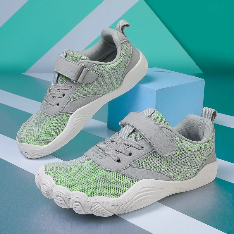 

Kids Wide Toe Barefoot Wading Shoes Outdoor Children Minimalist Sneakers Breathable Hiking Shoes Lightweight Kids Walking Shoes