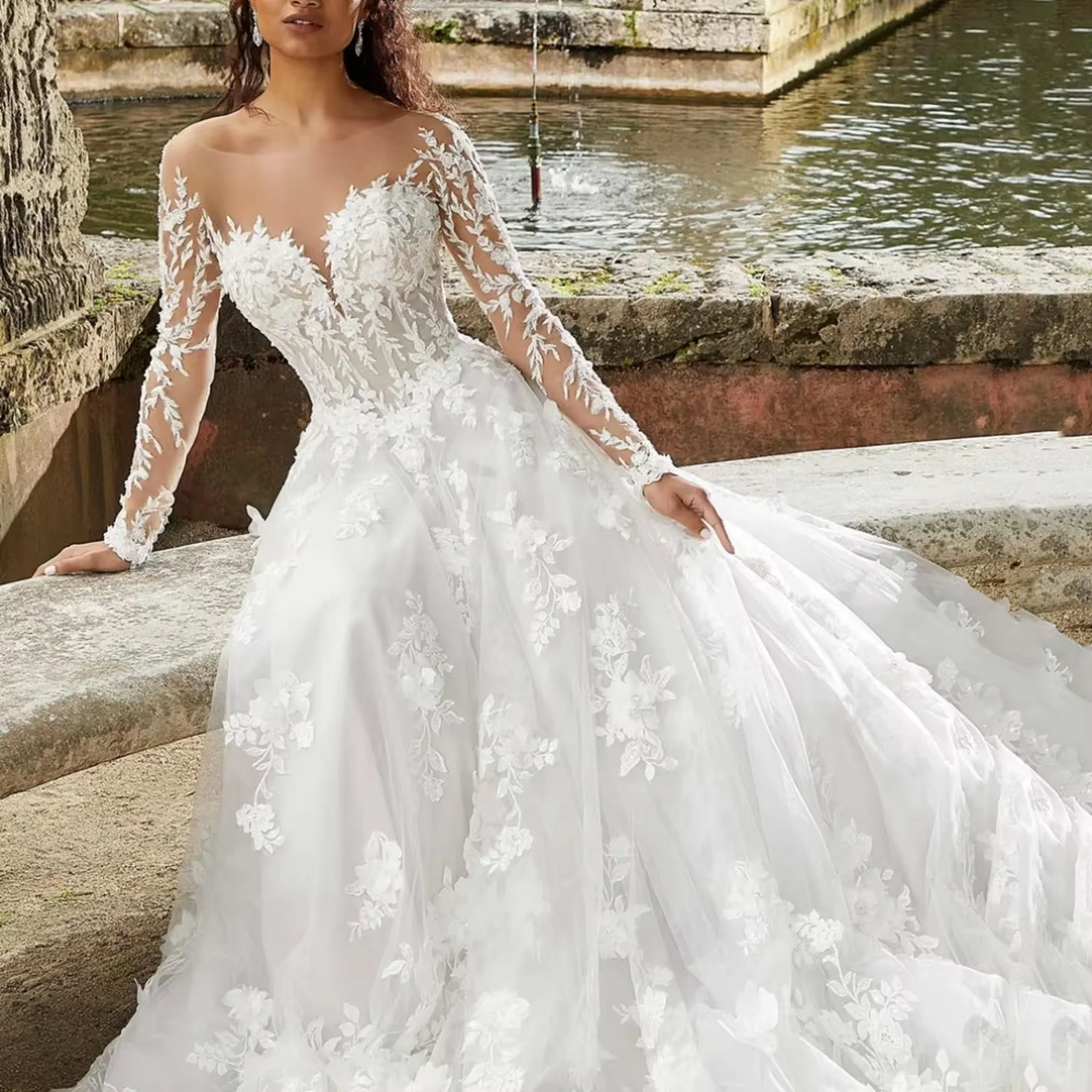 Vestidos de novia de lujo Línea A, apliques de manga larga, Vestido de novia con cuello de corazón, vestidos de novia con botones de tul, nuevo Vestido personalizado Lujo A-línea vestidos de novia manga larga aplicados