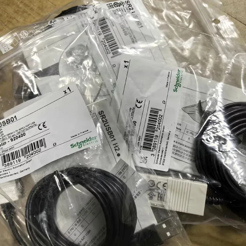 SR3XT141BD SR3B261BD SR2USB01 Módulo de extensão PLC Schneider Novo original, grande quantidade em estoque, bem-vindo para consultar.