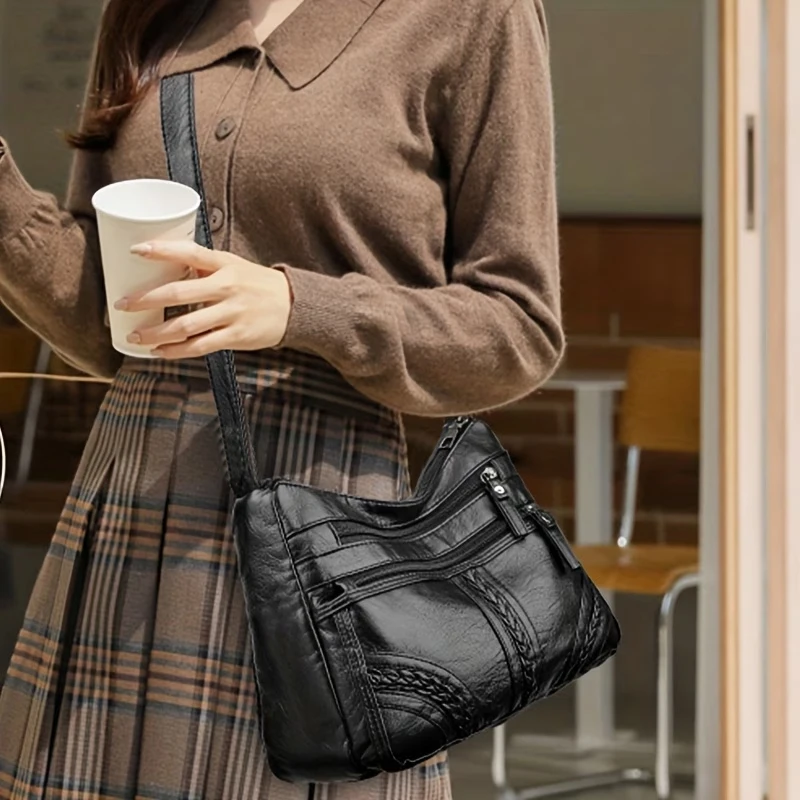 Verstellbare Hobo-Tasche aus weichem Leder, mehrfarbige lässige Umhängetasche für Damen für den täglichen Gebrauch. – Detail 10