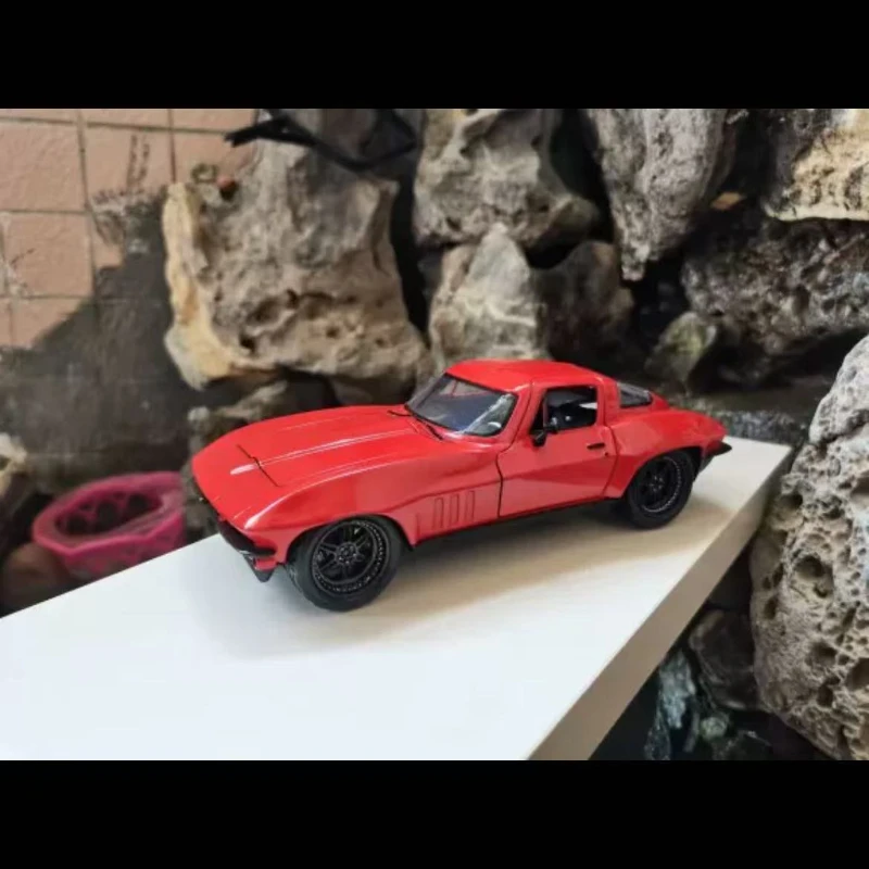 

Jada 1:24 1966 Chevy Corvette High Simulation Diecast Car Metal Alloy Model Car Gift Collection Decorative Toy