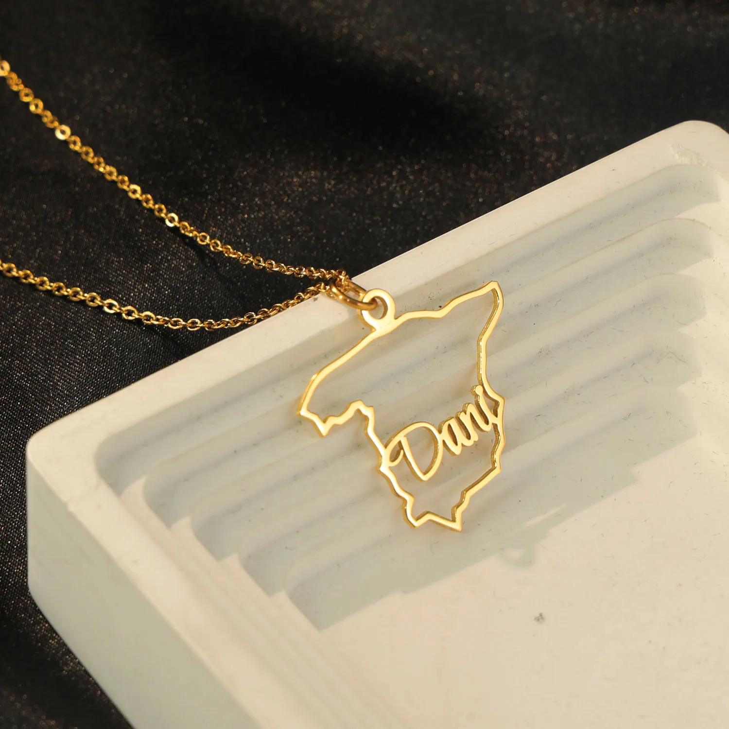 925 Silver Map Necklace Accept Different Country Shape With Personalized Name Necklace For Lover Wholesale