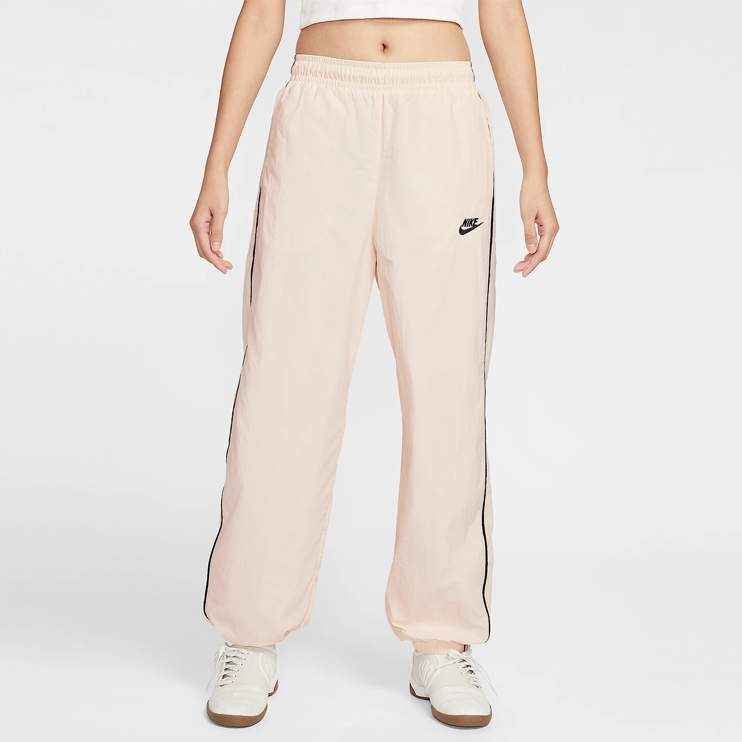 

Nike Authentic Spring Style Women's Breathable Woven Cuffed Pants IM8032-103