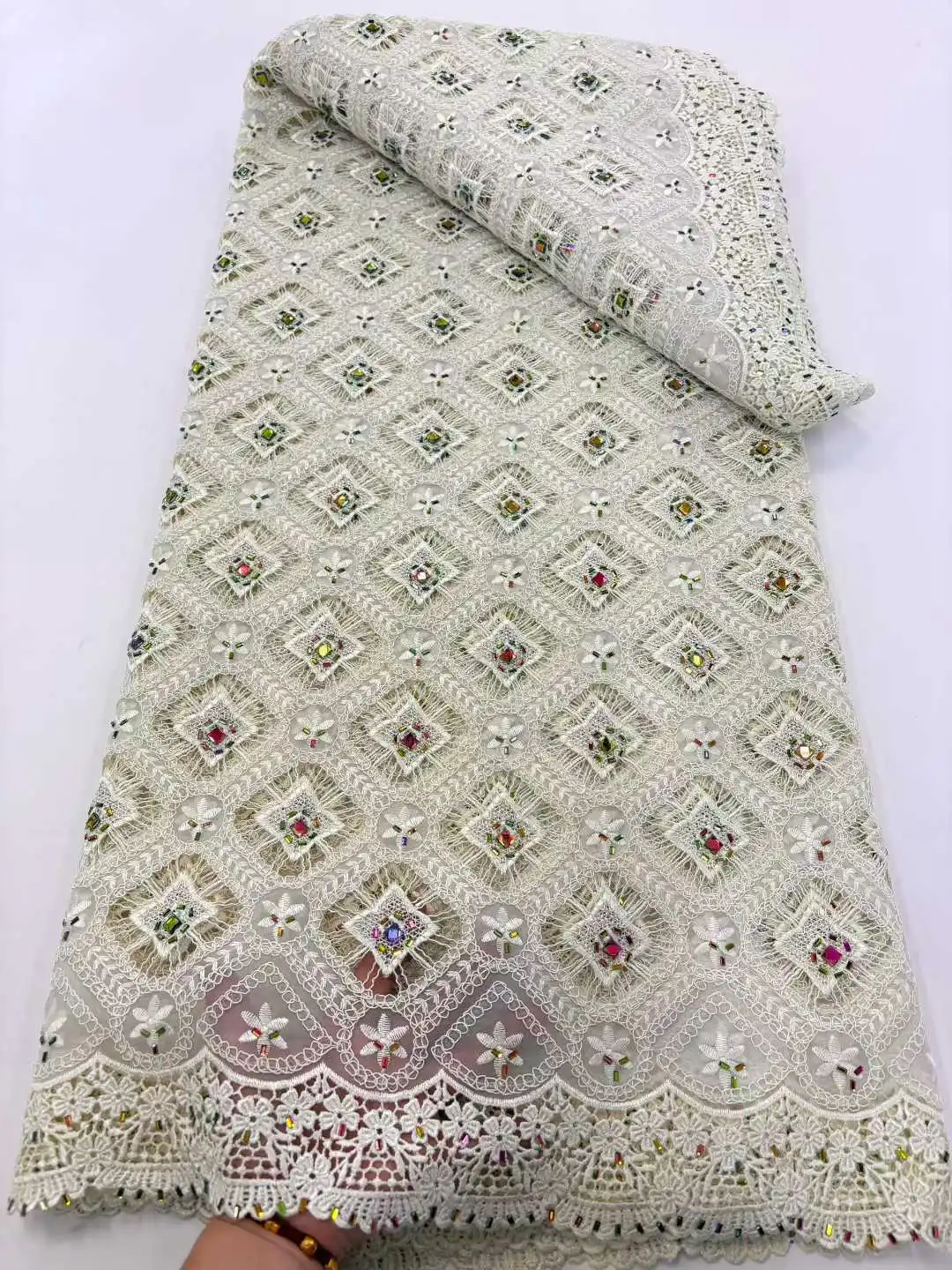 قماش دانتيل بحبل جبر أفريقي مع حجر الراين عالي الجودة قابل للذوبان في الماء لخياطة فستان الحفلات النيجيرية 2025