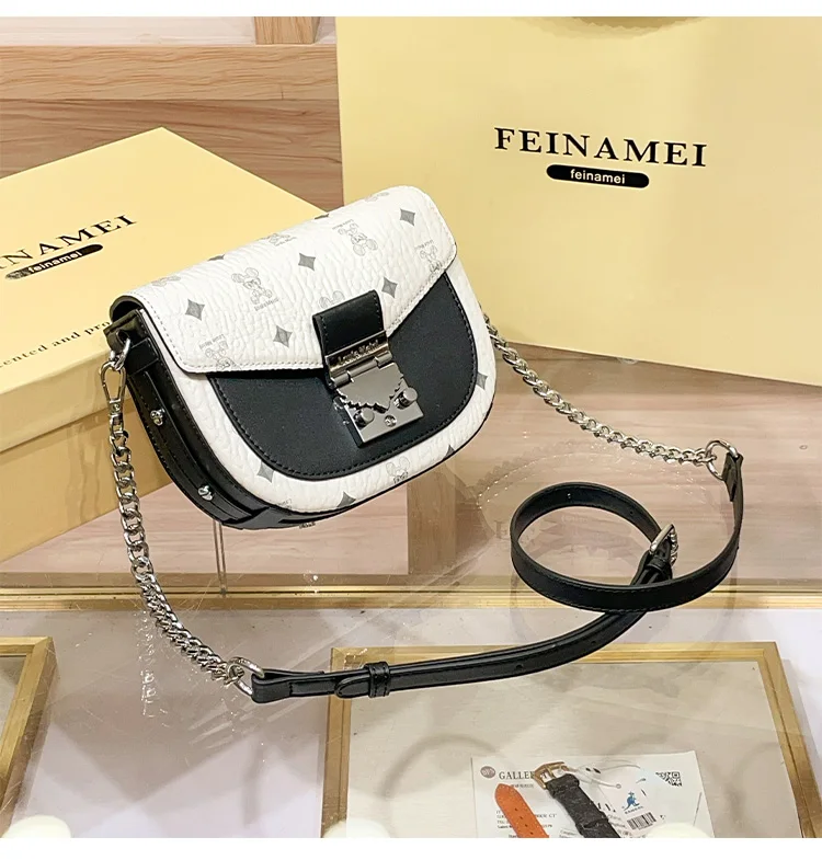 Luxury Brand High-end Cartoon Print Niche Design Semi-circular Saddle Bag Fashionable Temperament Single Shoulder Crossbody Bag