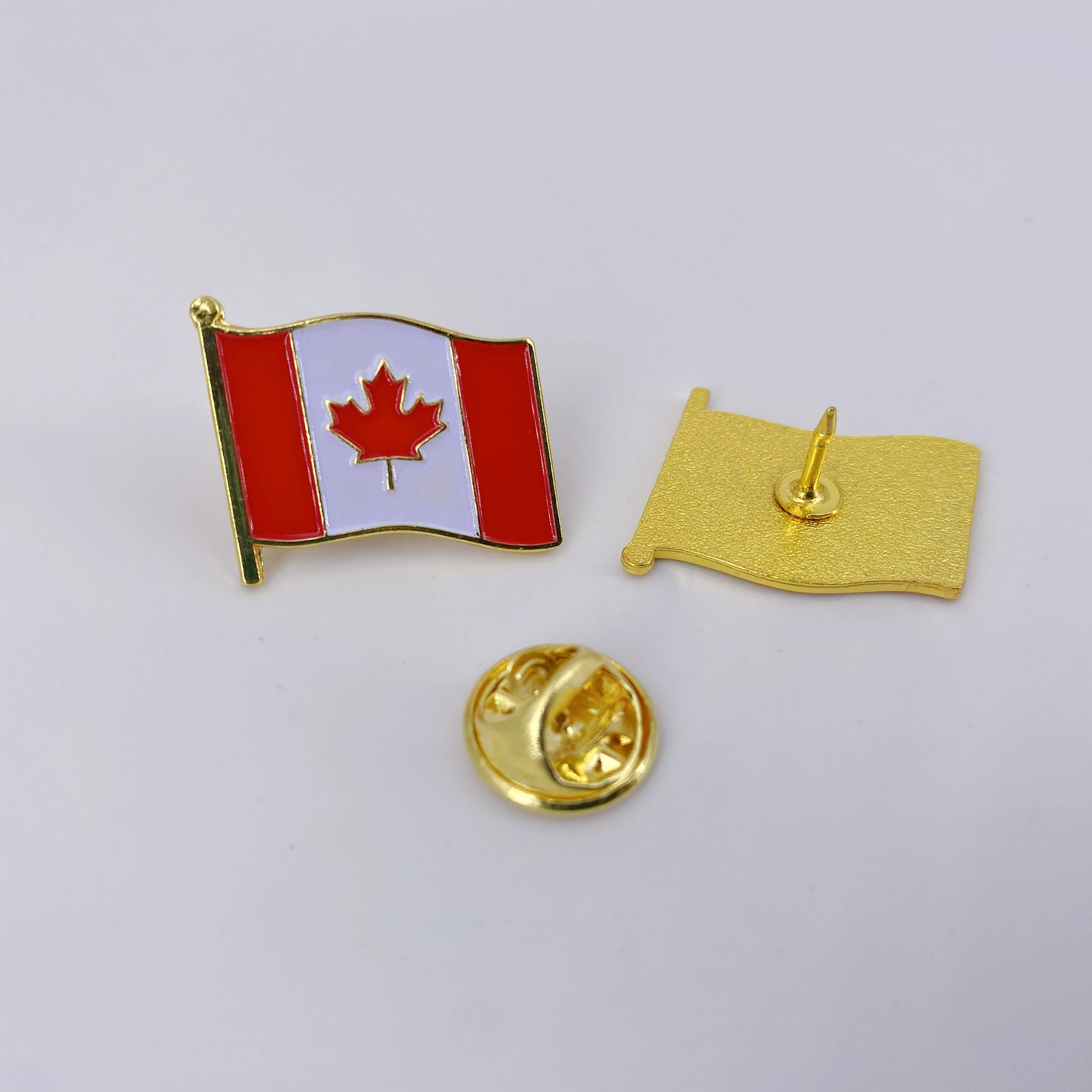 100pcs /1lot Canadian Wave flag brooches Canadia national day badge soft enamel metal lapel pin