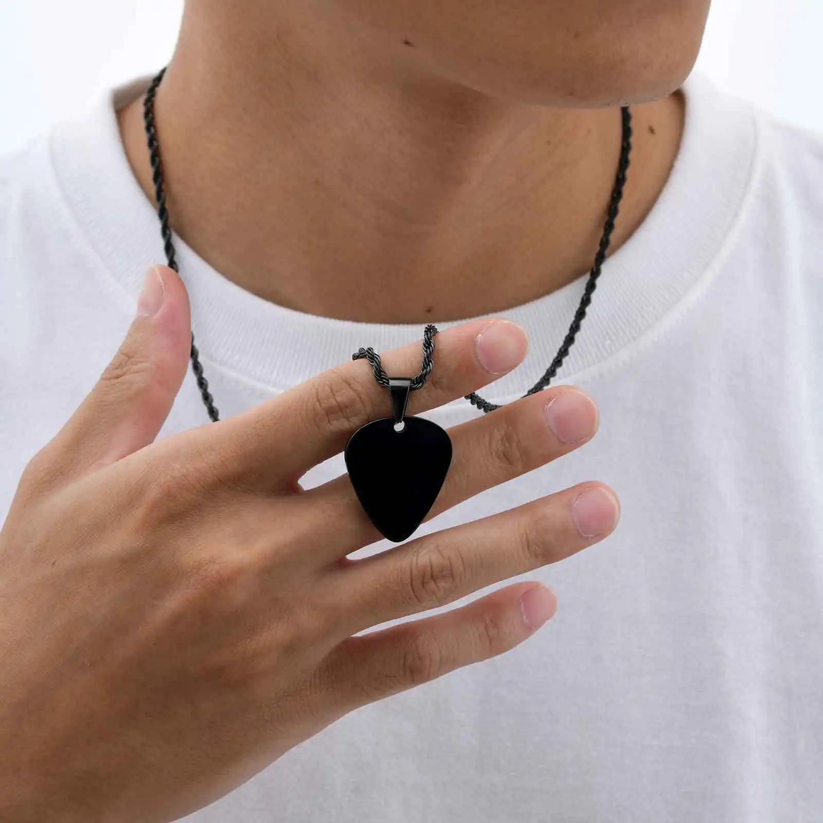 قلادة على شكل مجداف جيتار للرجال والأولاد، قلادة مجداف من الفولاذ المقاوم للصدأ عالية الجودة، هدية مجوهرات لاعب الجيتار