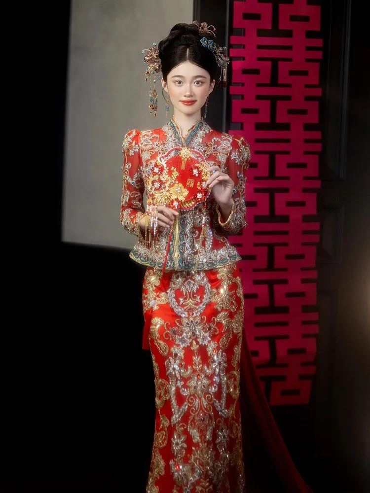 

New heavy-duty tail-end dress for brides Chinese-style wedding attire toasting and light luxury