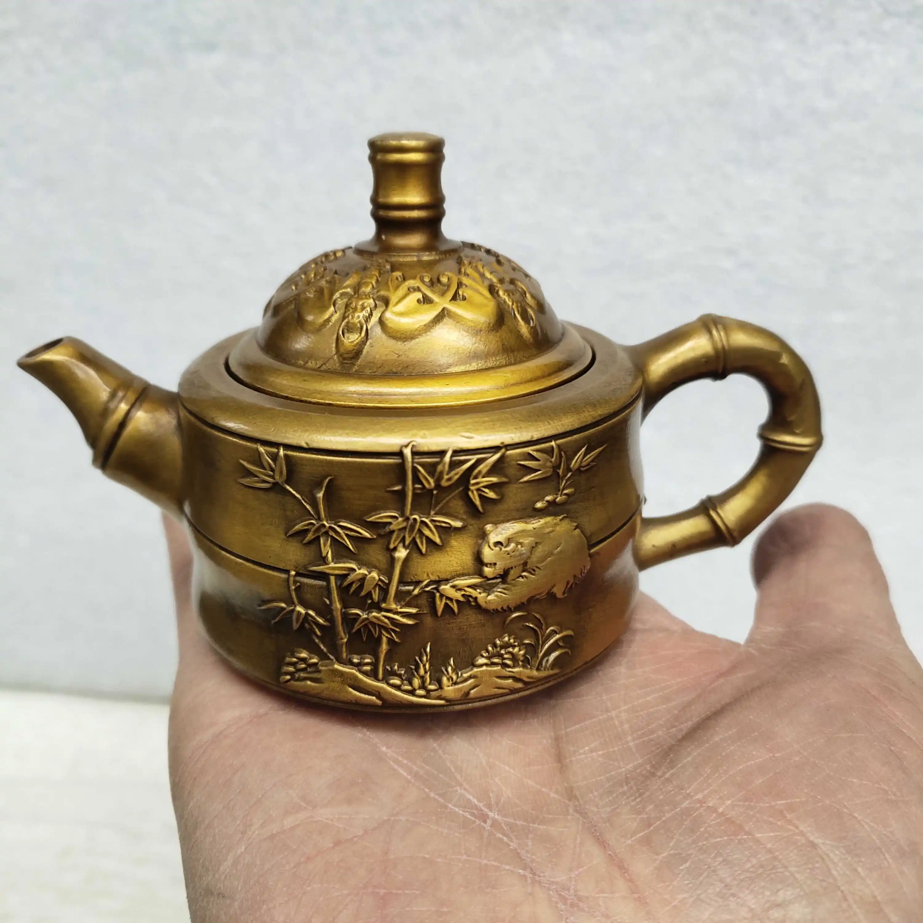 

Copper ware collection: brass panda bamboo wine pot, tea pot, wrapped in slurry, moisturizing home tea ceremony