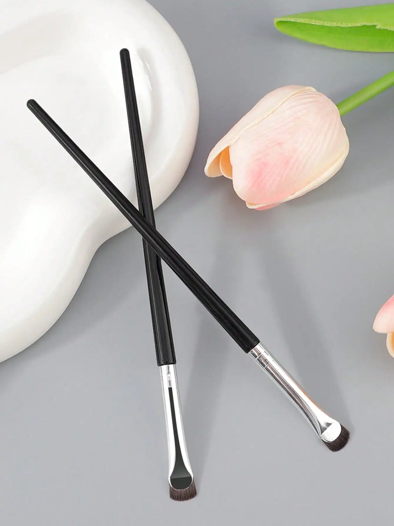1 Pcs Fan-Shaped Mascara Brush,Eyelash and Eyebrow Brush,Makeup Brush,Eyelash Makeup Tool,Eyelash Brush,Eyebrow Brush