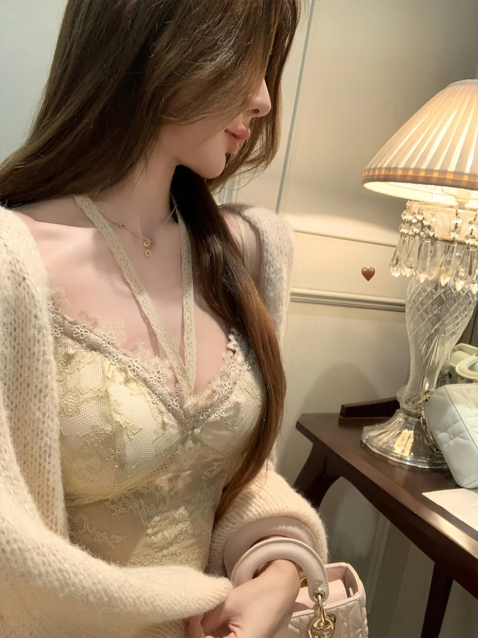 Lace V-Neck Camisole Tank Top Women's Outerwear with Chest Pad Beautiful Back Bra Integrated Inner Match Hanging Neck Shirt