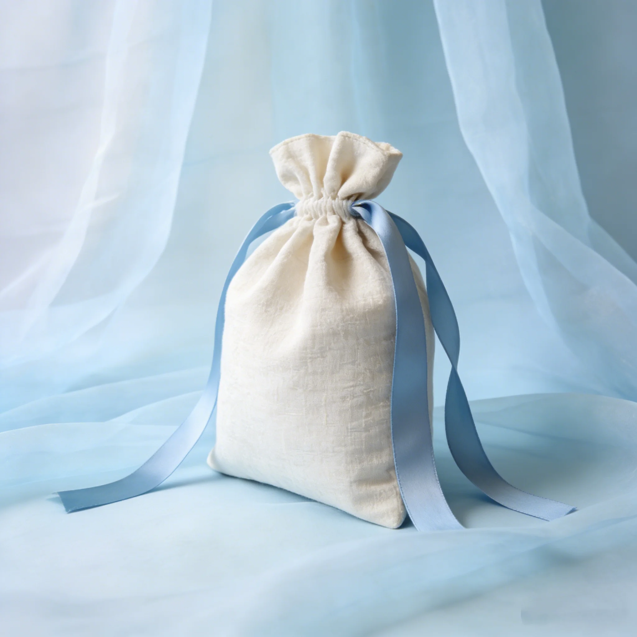 

50 шт. мини-мешочков из микрофибры под замшу для упаковки ювелирных изделий с индивидуальным логотипом, стильные маленькие мешочки для серег, ожерелий, брошей