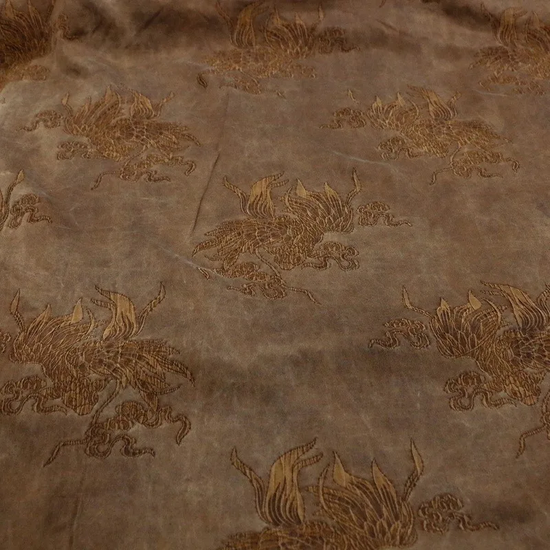 Il tessuto crespo Kouller in seta jacquard con motivo alla carpa del patrimonio culturale intangibile e pesante è un designer per l'abbigliamento