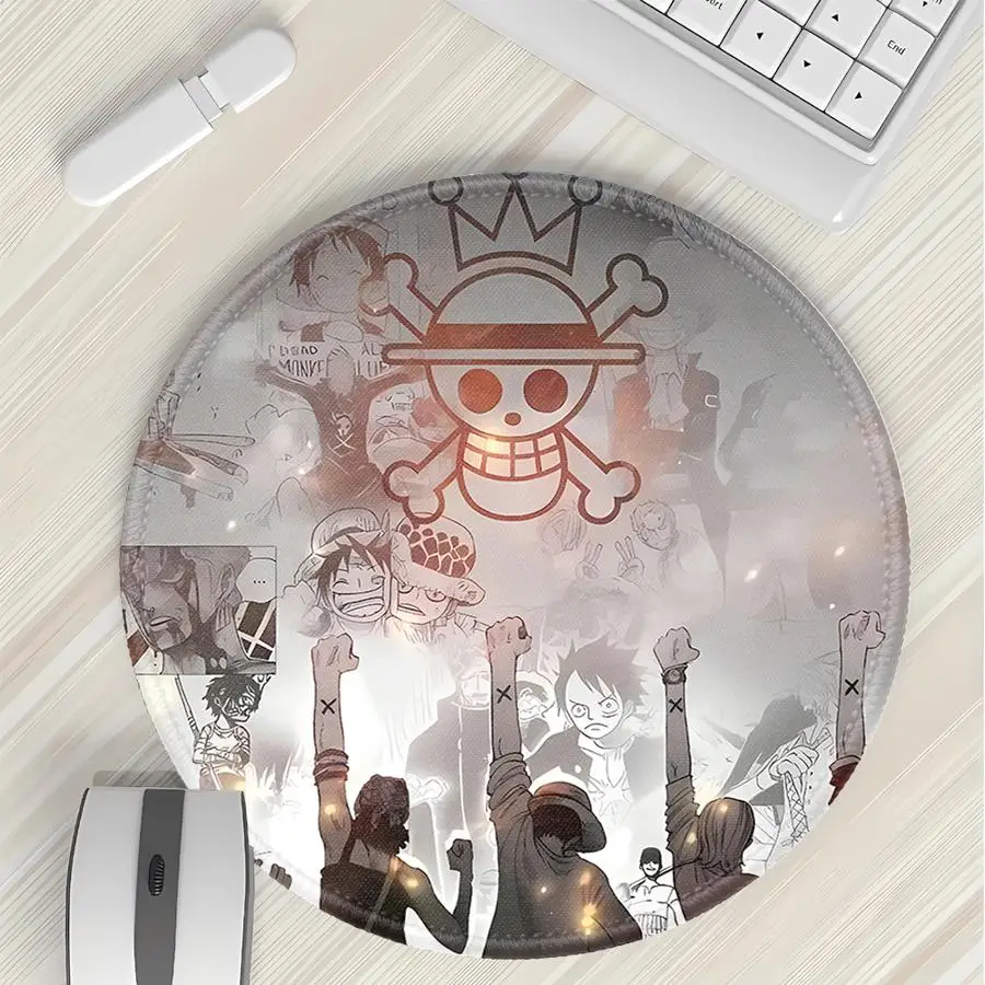 

Коврик для мыши OneS PieceS ZoroS, противоскользящий, 1 шт., для компьютера, ноутбука, игровой консоли, аксессуары для стола, коврик для клавиатуры и мыши, офисный коврик