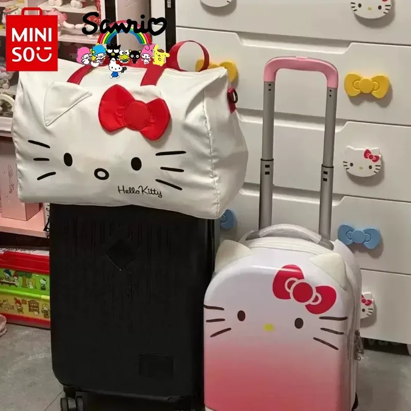 

HelloKitty Women's Lightweight Travel Bag Fashion High Quality Mobile Storage Bag Cartoon Large Capacity Handheld Boarding Bag