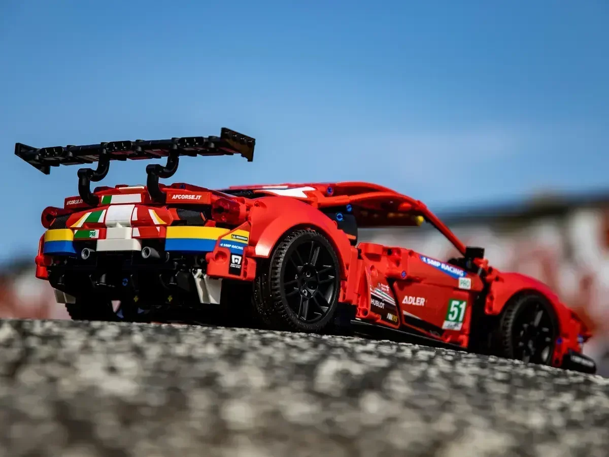 

HOT 488 GTE Building Blocks 1677PCS Technical 42125 Sports Race Car Series Supercar Vehicle Model DIY Bricks Assembly Adult Toys