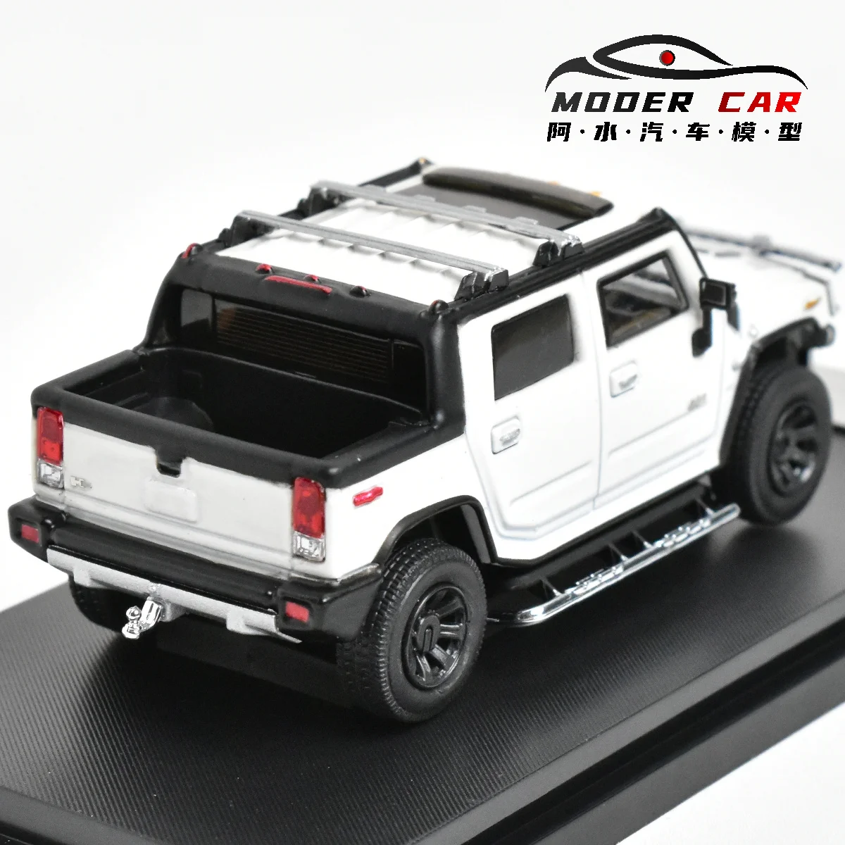 

Коллекционная литая под давлением модель автомобиля LuLu Mode 1:64 H2