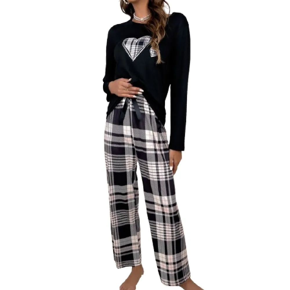 Plaid heart print black crew-neck long sleeve top and plaid trousers casual and comfortable women\'s pajama set