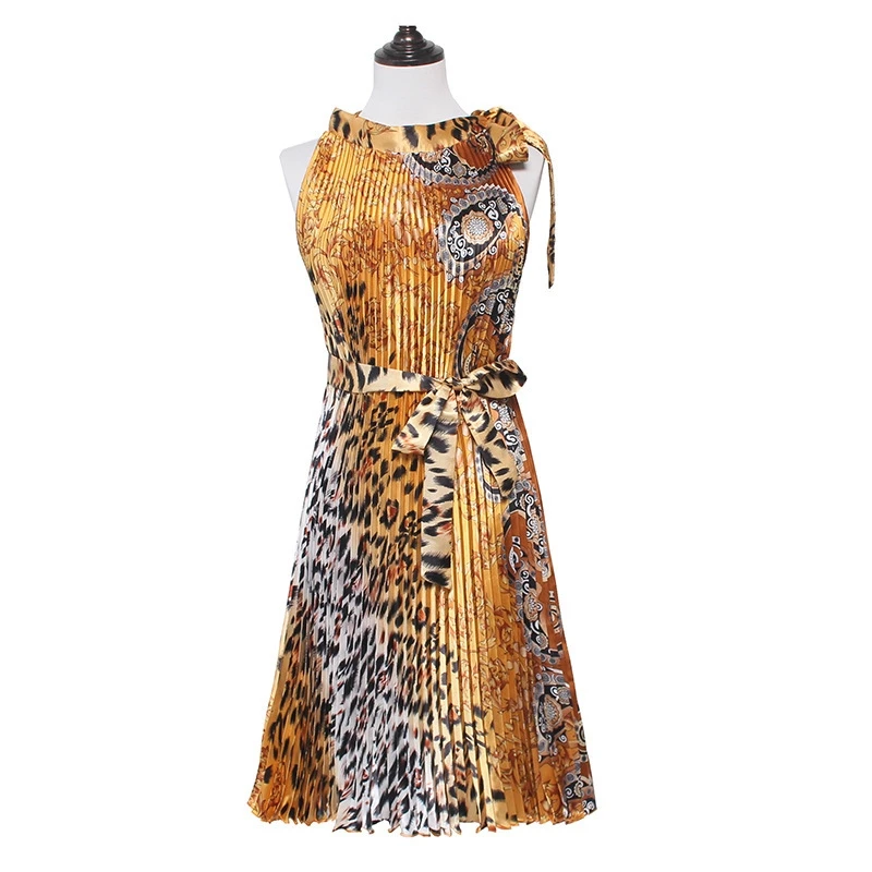 女性ファッション ピンク ブラック カラフル レオパード柄 マキシ丈ワンピース ホルターネック カットアウト ツイストディテール オープンバック ノースリーブ ロングドレス