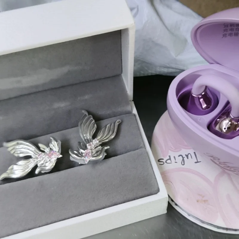 love-and-deepspace-zayne-xavier-caleb-rafayel-sylus-clip‑on-headphones-with-earrings-anime-peripheral-toys-gifts-for-fans