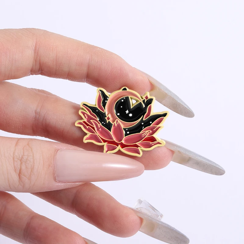 لوتس الهلال المينا دبابيس الأزهار السماوية ماجيك القمر الشمس ستار دبابيس التلبيب على ظهره شارة مجوهرات الأزياء هدايا للأصدقاء