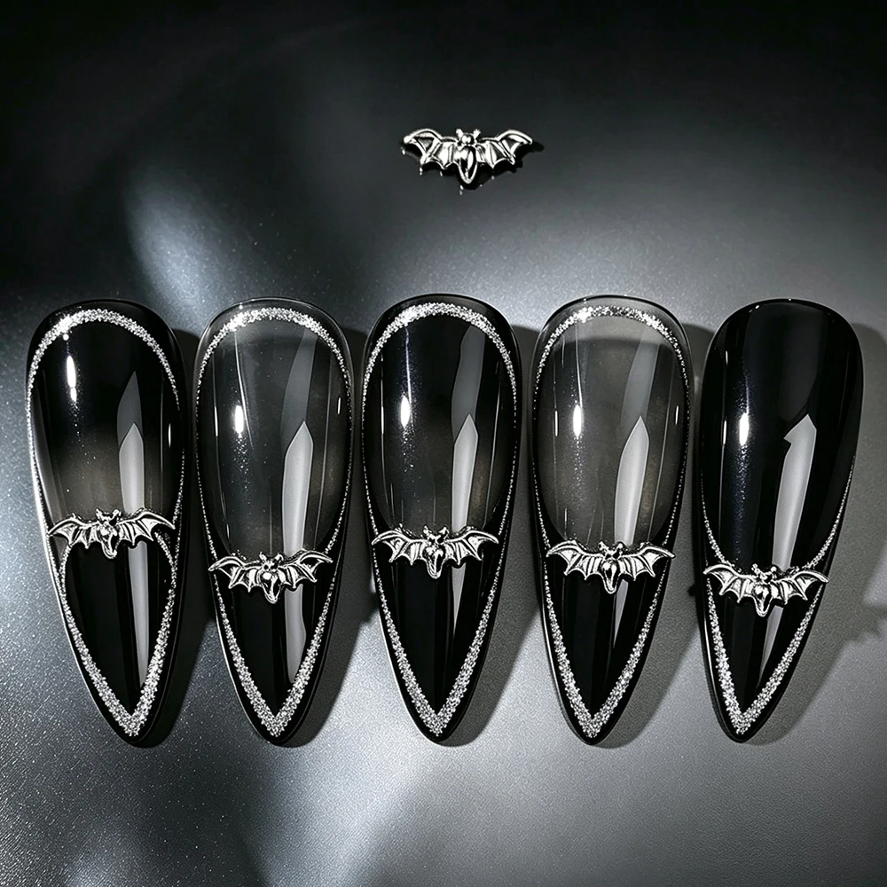 1 Glas Mini Legierung Silber Fledermaus Halloween Nagelrhinestone Metall Fledermaus Französische 3D Nagelcharms Glänzende Silberne Fledermausflügel Maniküre Dekoration – Detail 4