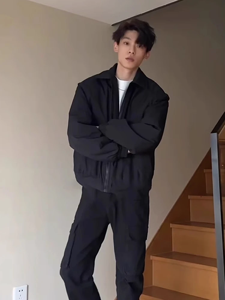 เสื้อโค้ทผู้ชายสไตล์นักบินอเมริกัน ผ้าฝ้าย ทรงหลวม ใส่สบาย ป้องกันลม เหมาะสำหรับฤดูหนาว คอเสื้อแบบสลิม ทรงบอมเบอร์