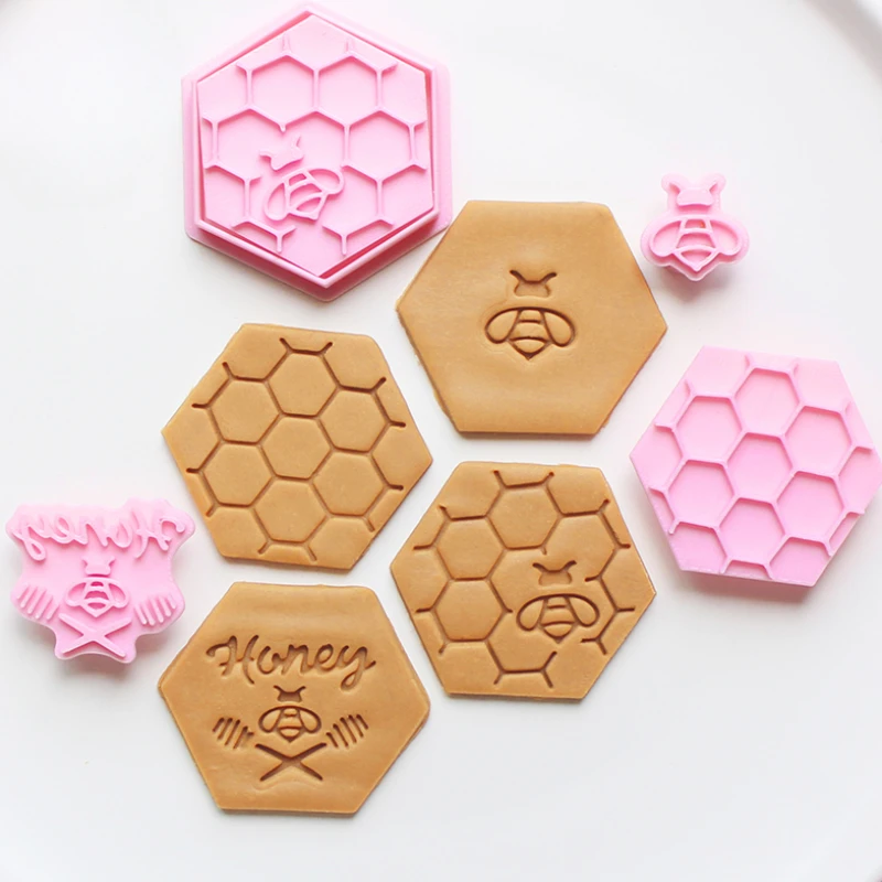 4Pcs/Set Cartoon Bee Cookie Cutters 3D Bee Honey Biscuit Mold Cookie Stamps Baking Mold DIY Kitchen Baking Cake Decoration Tools