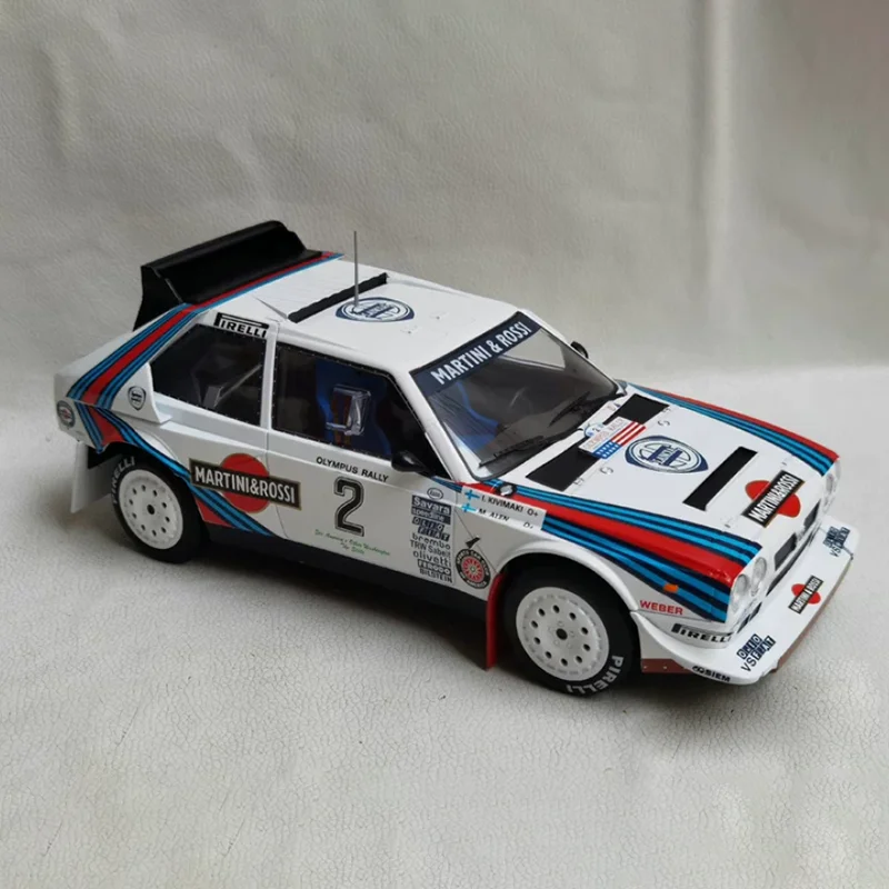 IXO 1:18 Skala LANCIA DELTA S4 # 2/ # 7/ # Model samochodu ze stopu 6Alloy, statyczny, kolekcjonerski, dekoracyjny, na prezenty świąteczne, zabawka, pamiątka.