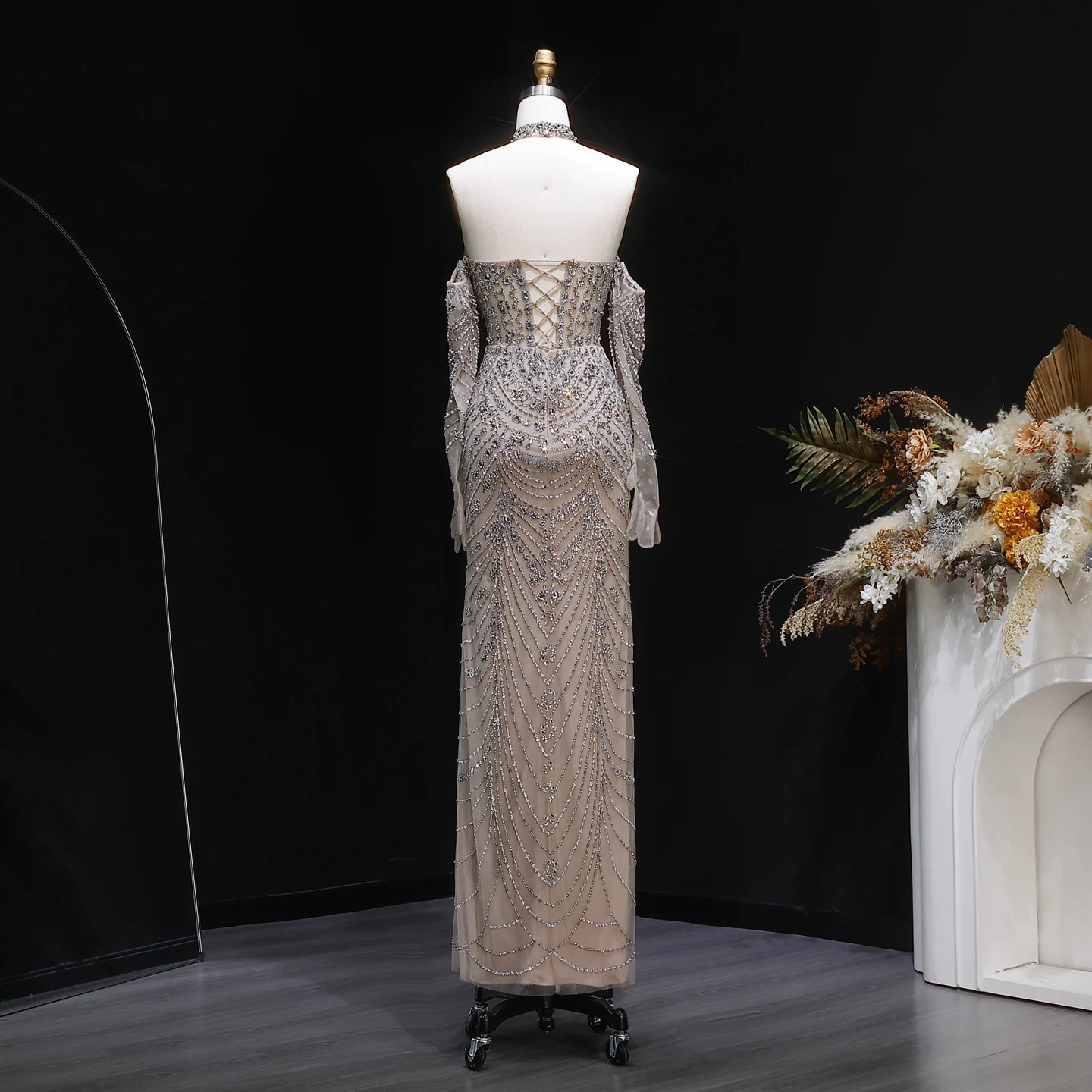 Sharon Said Dubai Champagner Neckholder-Abendkleid Rückenfrei Kristallverziert Damen Arabisches Formelles Ballkleid SS125 Maßanfertigung – Detail 8