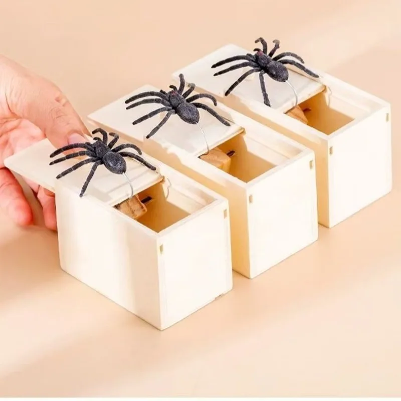 Scary Spider Jump Scare Wooden Box Prank Toy Funny Gag Gift Trick Joke Halloween Party Novelty Surprise  Stress Reliever Toys